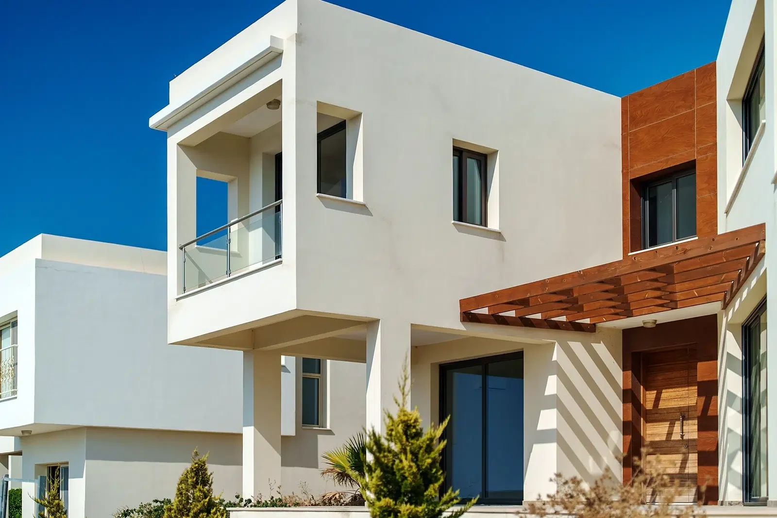 A Row of modern town houses, with strata maintenance programs in Cairns, Qld